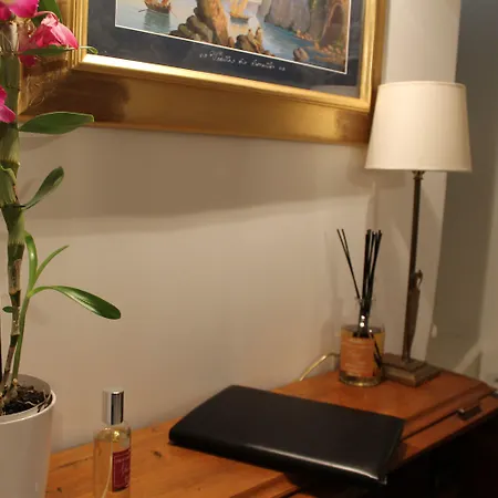 Torre Tresca Oda ve Kahvaltı 4*