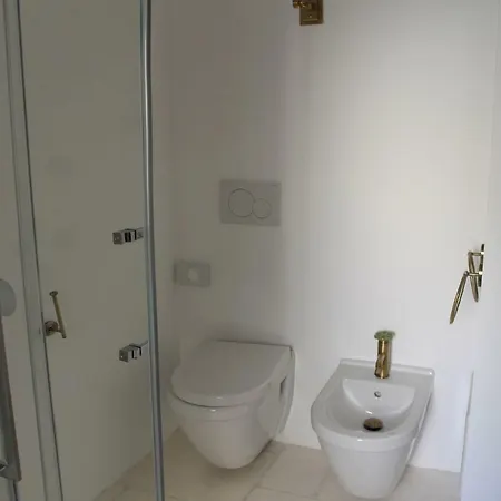 Torre Tresca Oda ve Kahvaltı 4*